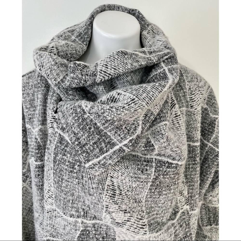 Capulet Chelan Wrap Jacket - image 8